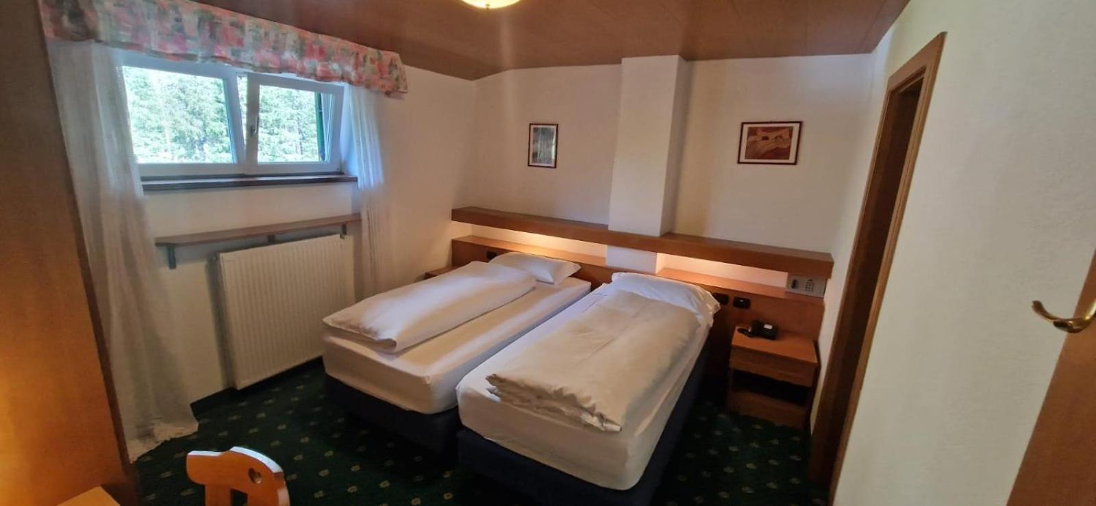 Hotel Roy Malga Ciapela Pokoj fotografie