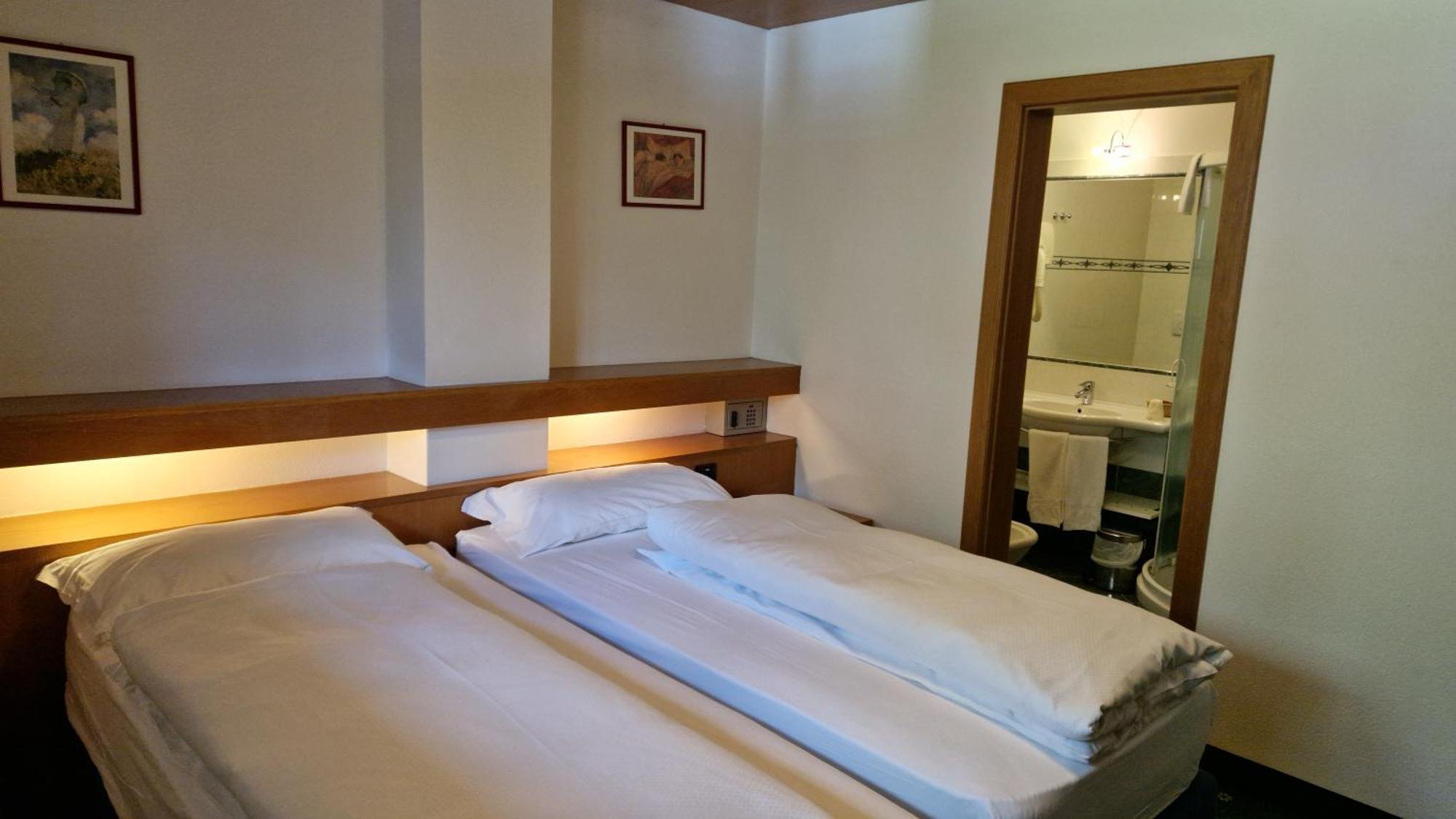 Hotel Roy Malga Ciapela Pokoj fotografie