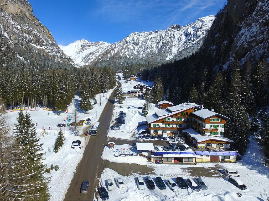 Hotel Roy Malga Ciapela Exteriér fotografie