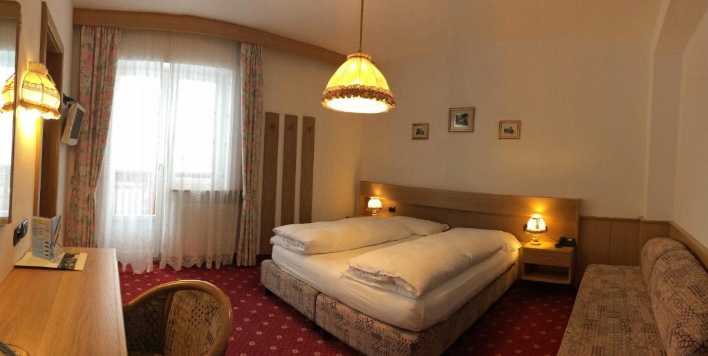 Hotel Roy Malga Ciapela Pokoj fotografie