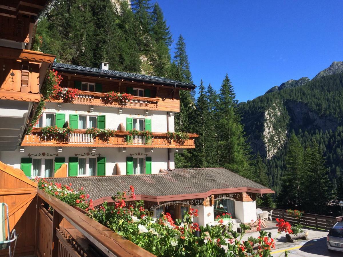 Hotel Roy Malga Ciapela Exteriér fotografie